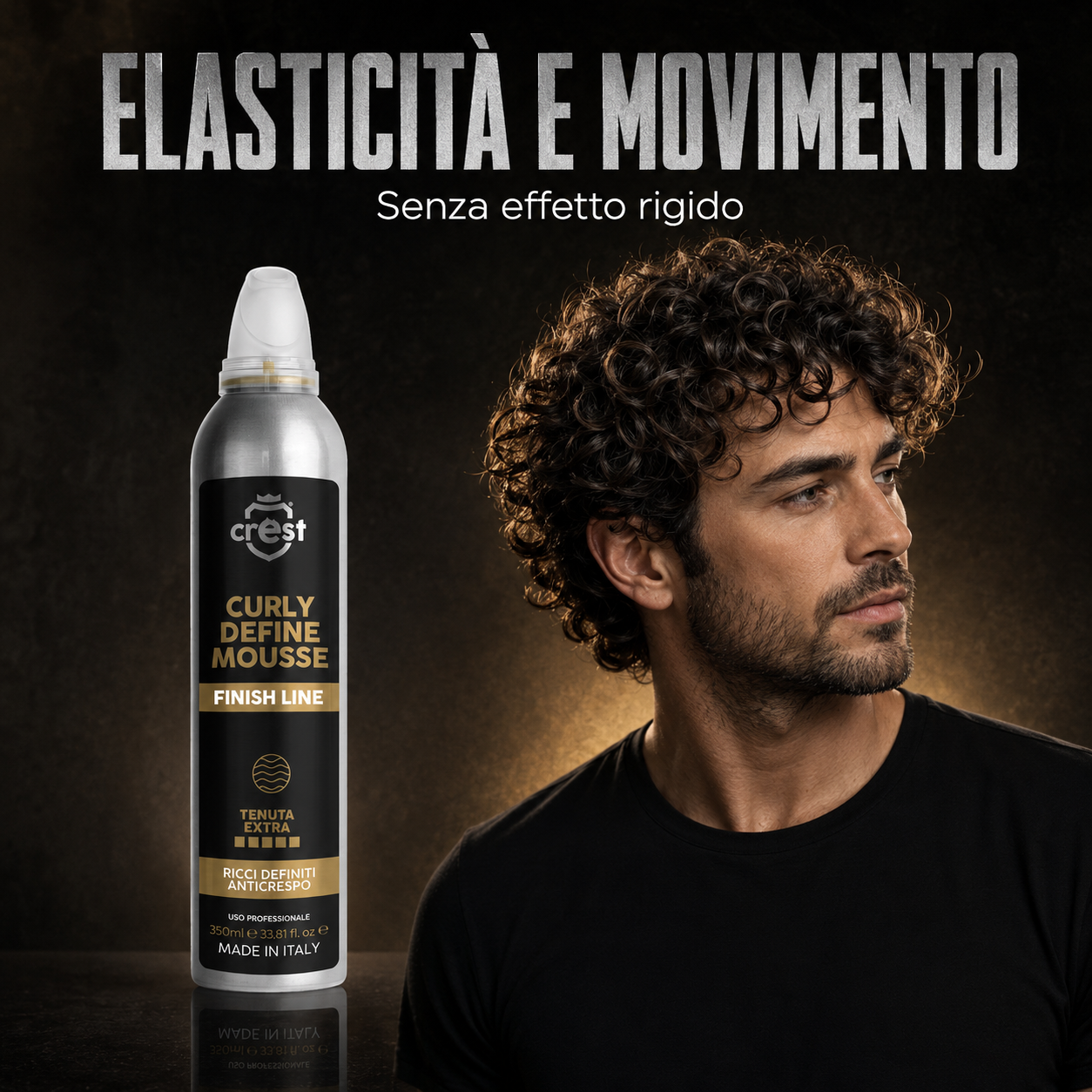 CREST Curl Define Mousse accanto a un modello con ricci morbidi, elastici e naturali, senza effetto rigido.