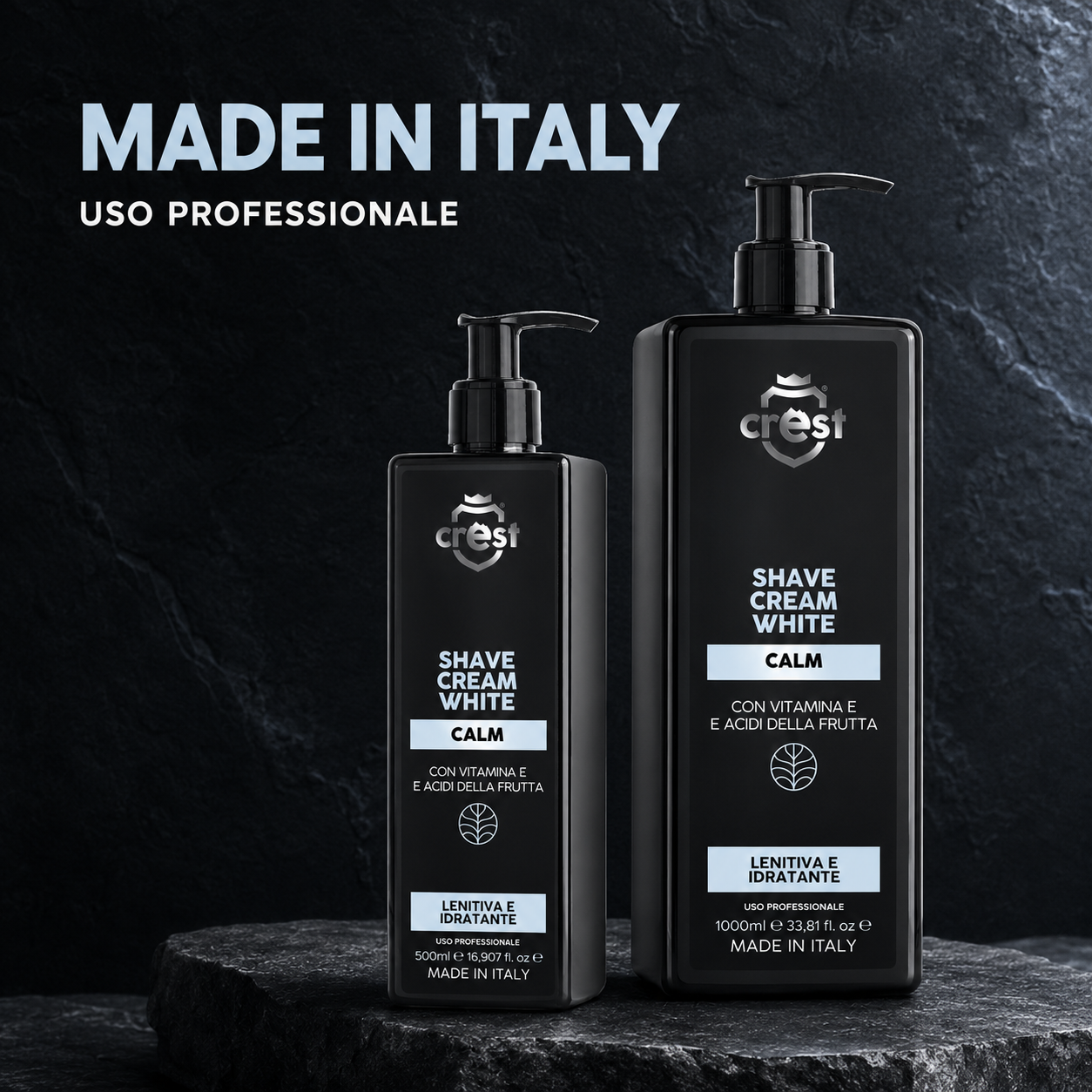 Flaconi da 500 ml e 1 litro di CREST Shave Cream White Calm su pietra scura, con le diciture Made in Italy e uso professionale.